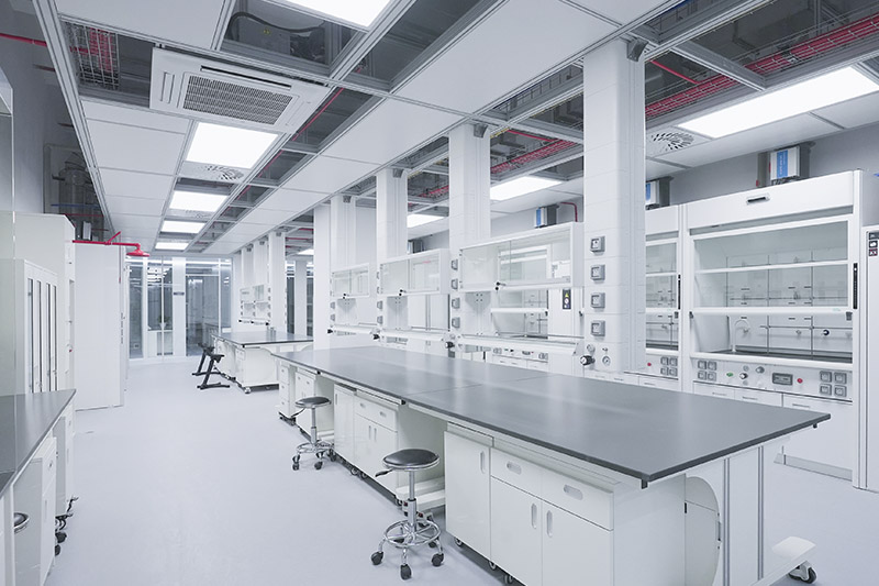 温泉实验室革新：安全与科技的现代融合